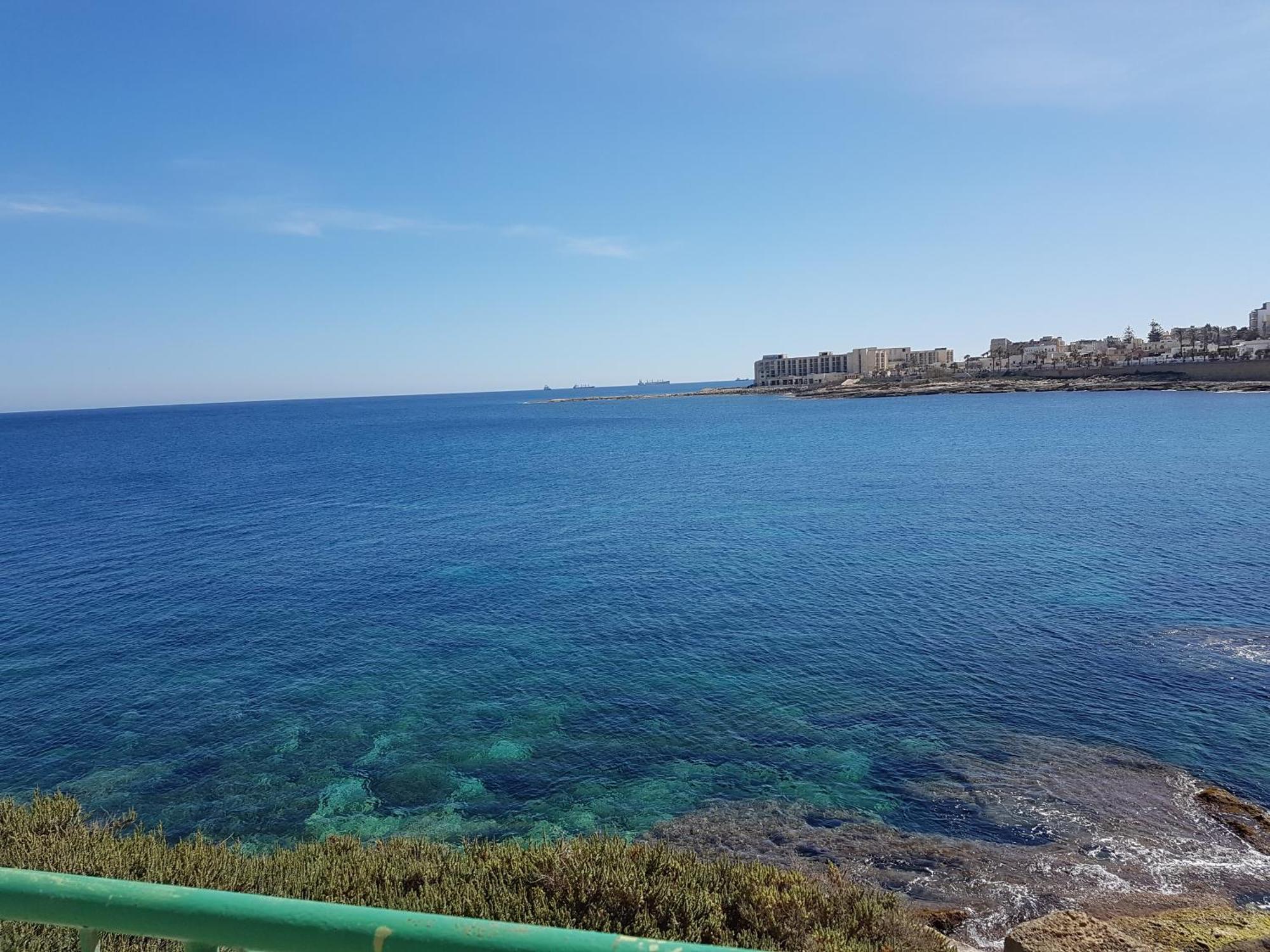Large Apartment In Marsascala. Sleeps 6 Марсаскала Экстерьер фото
